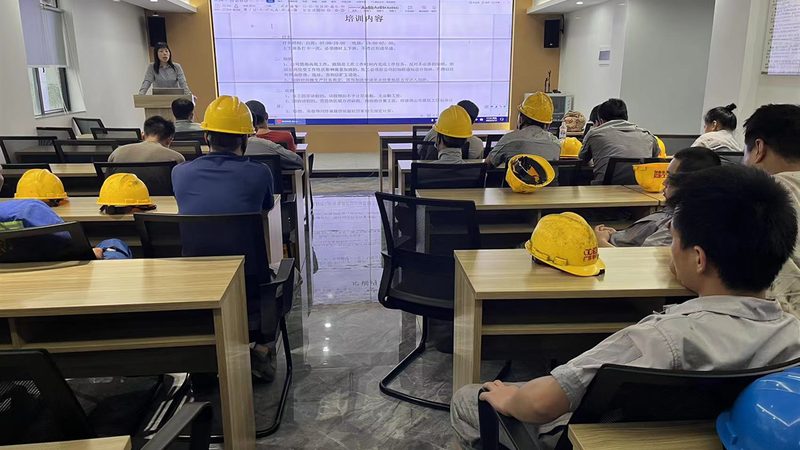 心理咨询师培训师资实战经验对比：如何挑选合适的培训课程**